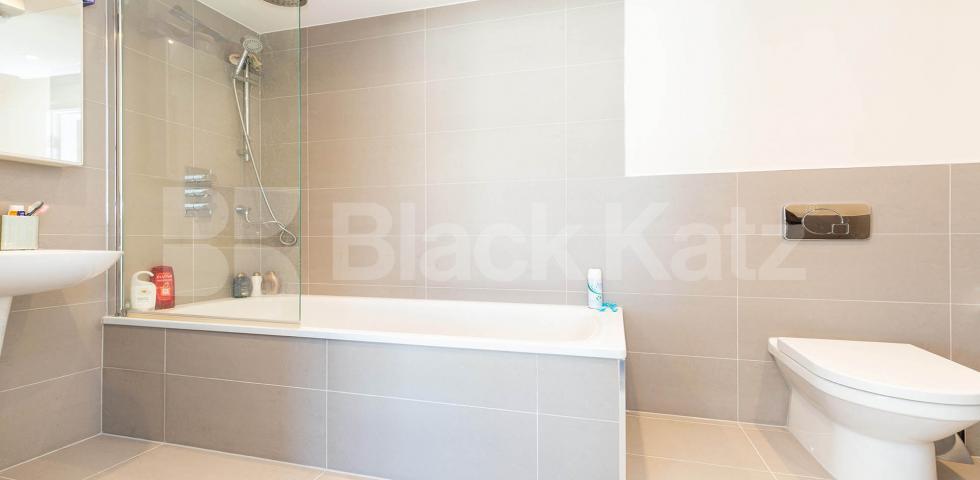 			3 Bedroom, 1 bath, 1 reception Maisonette			 EAGLE HOUSE-EAGLE WHARF ROAD, OLD STREET-SHOREDITCH